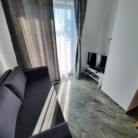 Rumac Poljane Apartamento *